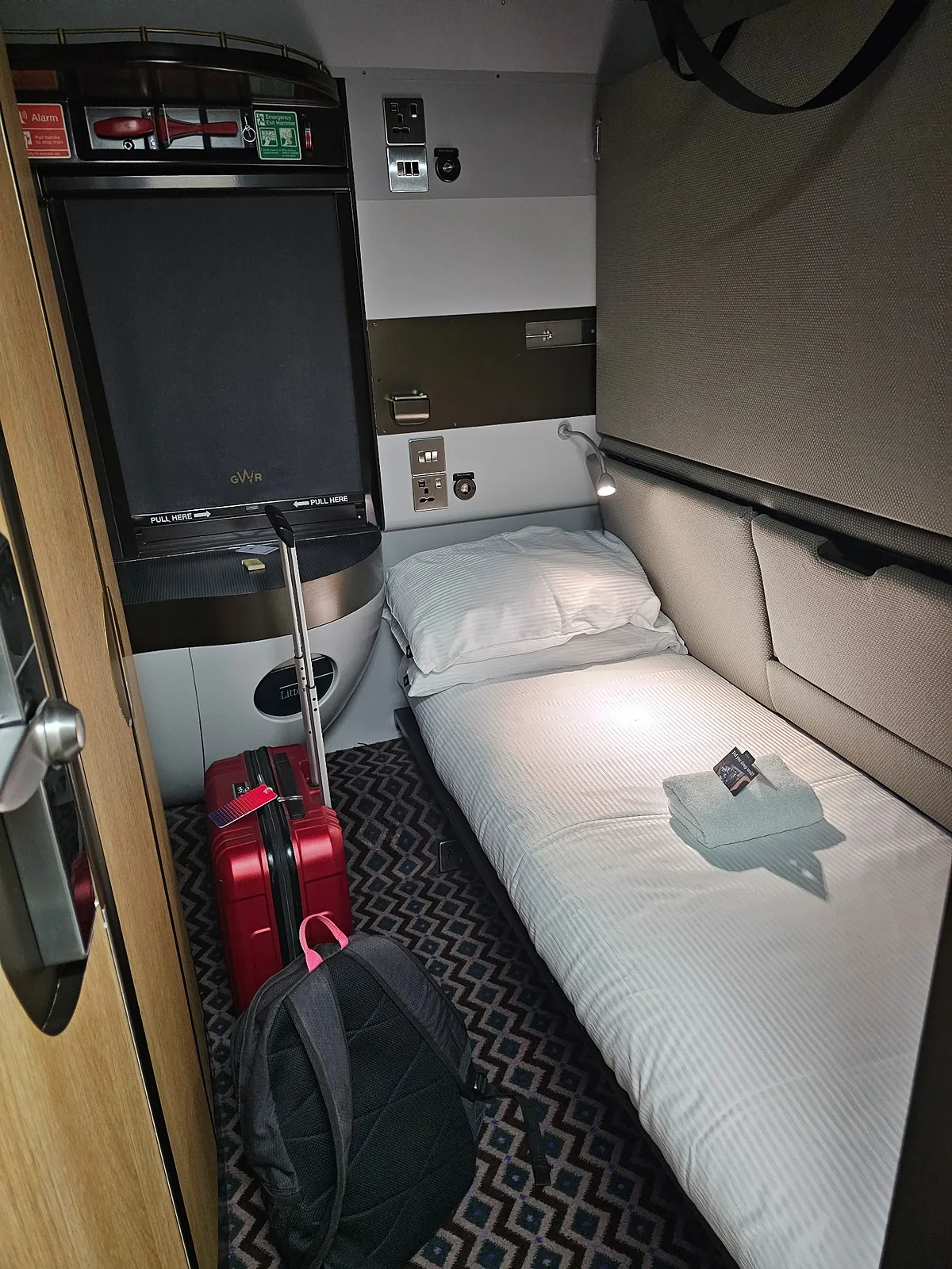 Single sleeper cabin aboard the GWR Night Riviera train to Cornwall