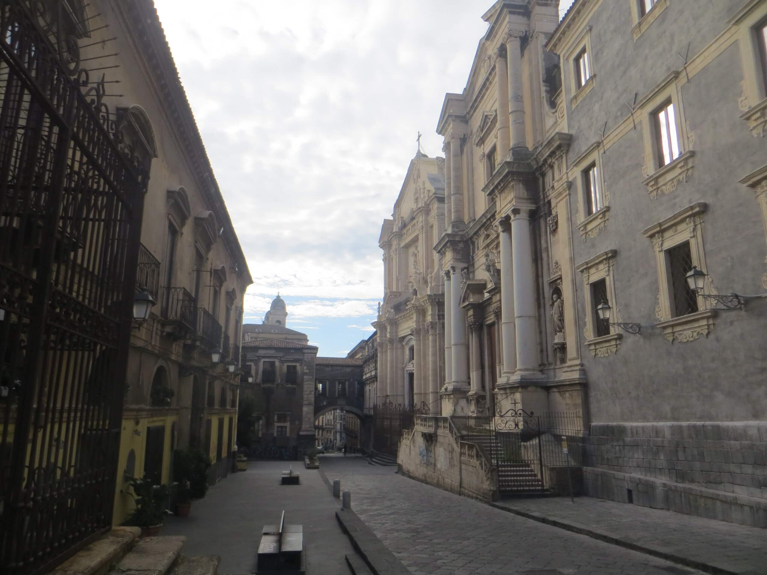 Via Crociferi u Cataniji, ulica baroknih crkava i palača.