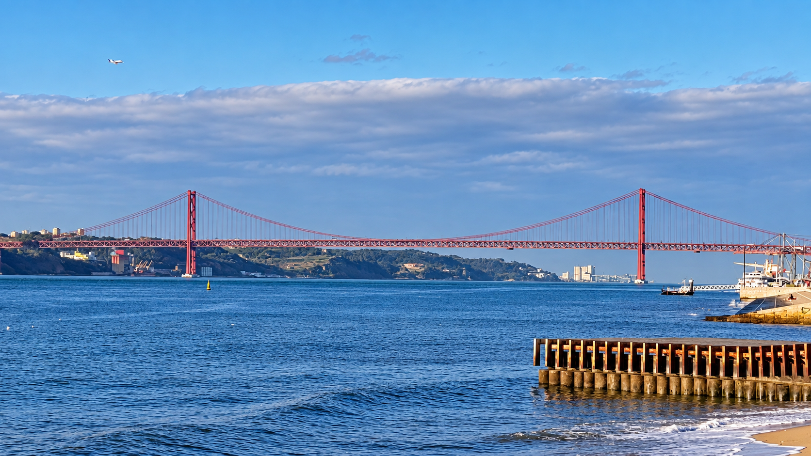 Ponte 25 de Abril across the Tagus in Lisbon