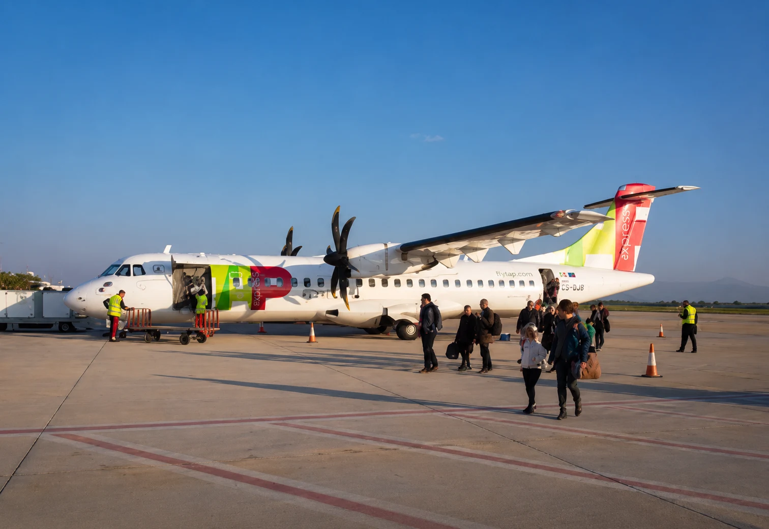 The small TAP Express aircraft that brought me from Lisbon to Fes — a quiet arrival on the edge of my first Morocco.