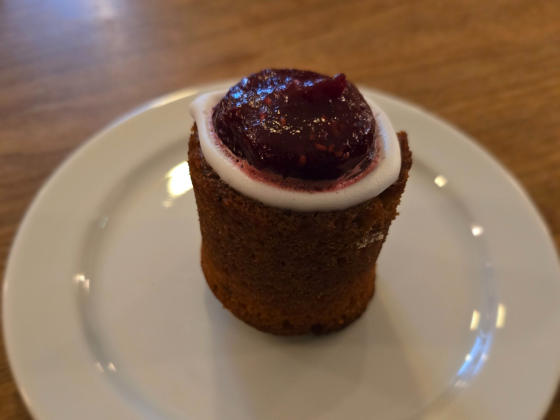 Runebergova tortica: džem od malina, glazura i zanimljivija povijest od okusa.